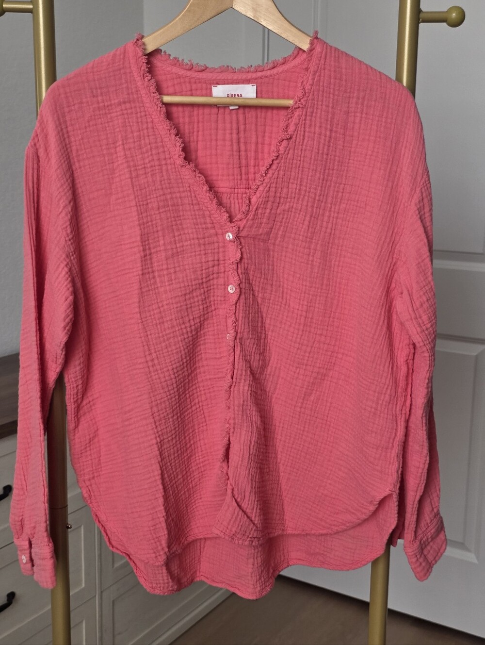 Xirena Reagan Button-Down Cotton Gauze Shirt, Medium Coral, Long Sleeves, V-neck